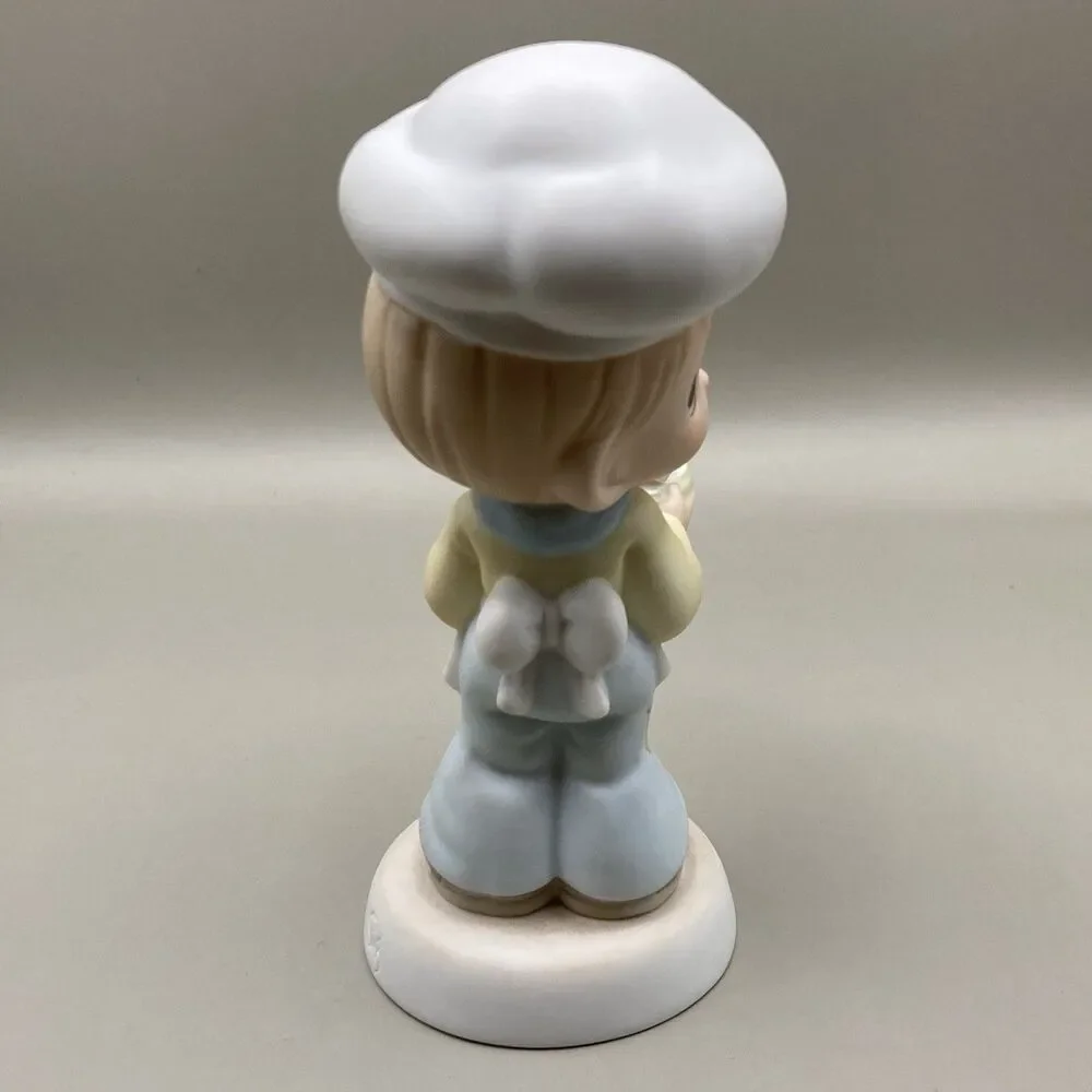 Precious Moments Figurine • You Are My Favorite Dish • 2001 Enesco